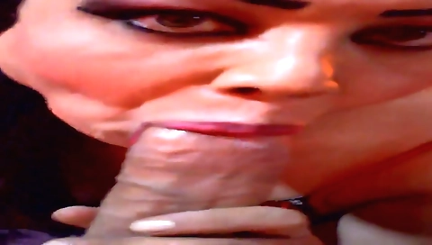 Shemale fucks a guy and gets penetrated in the doggy position