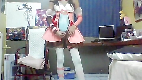 Latina with a nice body and a sexy face is doing it alone